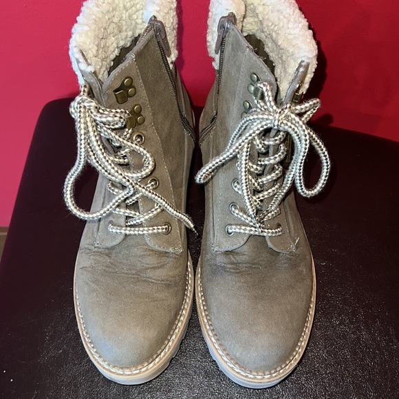 EUC Ankle boots women’s 7.5 - Picture 10 of 13